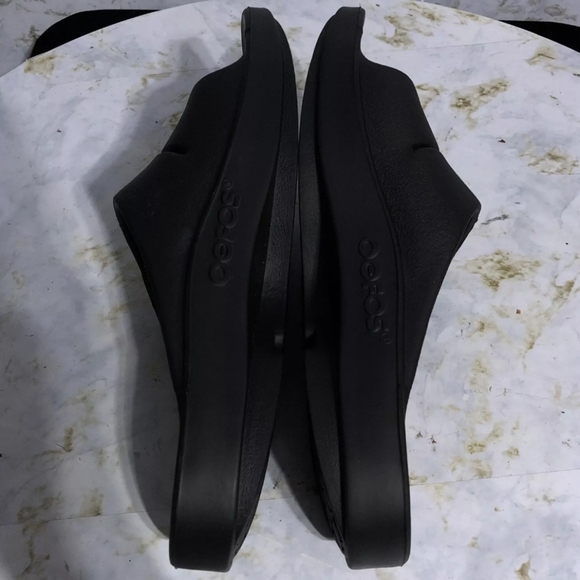 Oefos Comfort Slides Men's size 7 Women's Size 9 Black #W9 - Picture 5 of 8